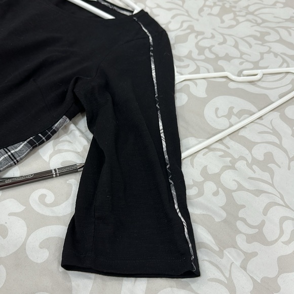 Top L Petite - Picture 3 of 5